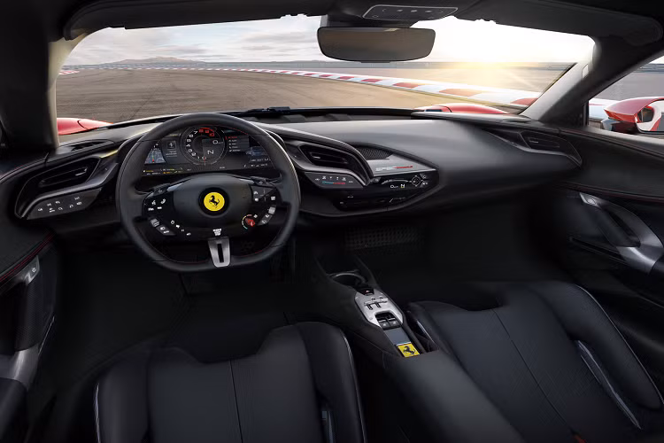 Với SF90 Stradale, đây là siêu xe plug-in hybrid sản xuất hàng loạt đầu tiên của Ferrari và đại diện cho sự khởi đầu một kỷ nguyên mới trong lịch sử thương hiệu. Mẫu xe này thể hiện sự ưu tú ở mọi khía cạnh và khả năng vận hành chưa từng có so với bất kỳ mẫu xe nào khác trên thị trường với công suất tối đa 1.000 mã lực.