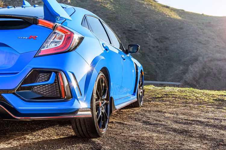 Điểm mới trên Honda Civic Type R 2020 là chức năng Active Sound Control, điều chỉnh âm thanh loa bên trong theo chế độ lái đã chọn.