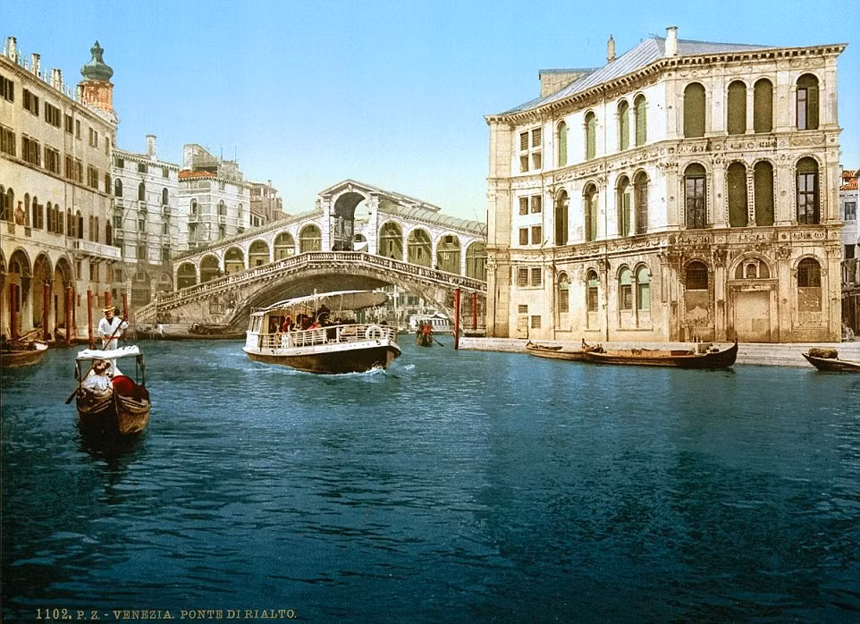 Kênh đào Grand Canal lúc vắng khách.