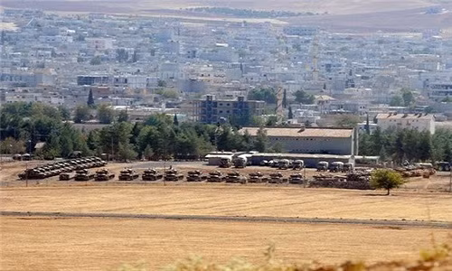 Thổ Nhĩ Kỳ đã đóng cửa đoạn đường biên giới quan trọng với tỉnh Idlib, Syria. Ảnh: Fars News.
