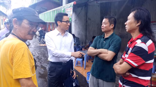 Pho thu tuong Vu Duc Dam bat ngo thi sat Hang phim truyen Viet Nam-Hinh-7