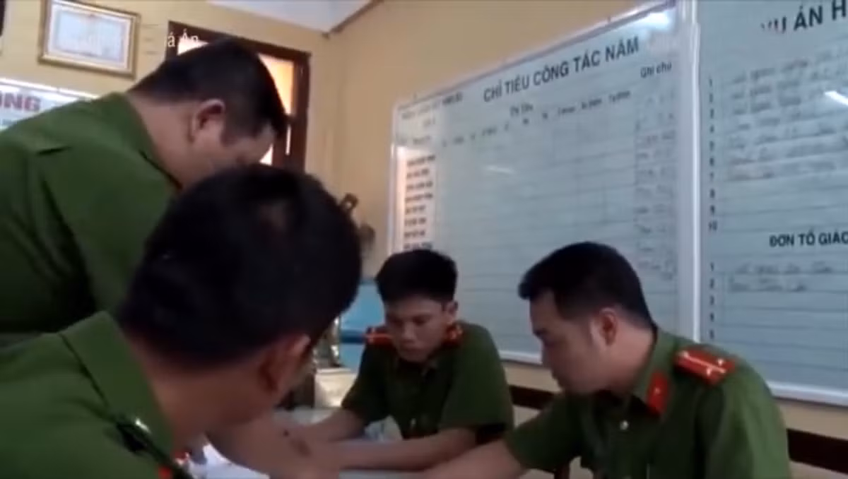 Ngay sau khi vụ án mạng xảy ra, Công an tỉnh Hà Nam phối hợp cùng các đơn vị nghiệp vụ Bộ Công an đã tiến hành điều tra, trinh sát, nắm bắt tình hình. Sau nhiều ngày điều tra, bằng các biện pháp nghiệm vụ, cơ quan điều tra đã xác định Đỗ Sỹ Đạt (tên thường gọi Đạt Tưởng) là nghi phạm chính của vụ án mạng này.
