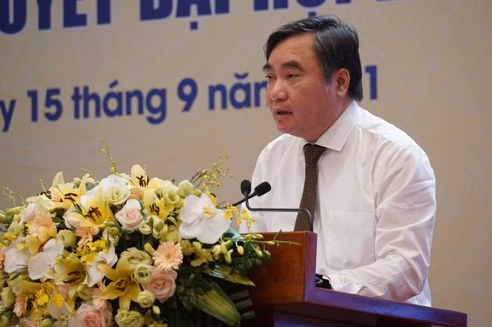 PGS.TS Pham Quang Thao bao cao ket qua thuc hien Nghi quyet Dai hoi XIII cua Dang trong he thong VUSTA