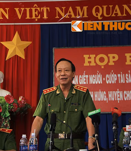 Thứ trưởng Bộ Công an Lê Qúy Vương khẳng định, đến giờ phút này, chỉ có 2 đối tượng duy nhất gây án, chưa xuất hiện người thứ 3 và hung thủ không sử dụng chất kích thích trước khi gây án.