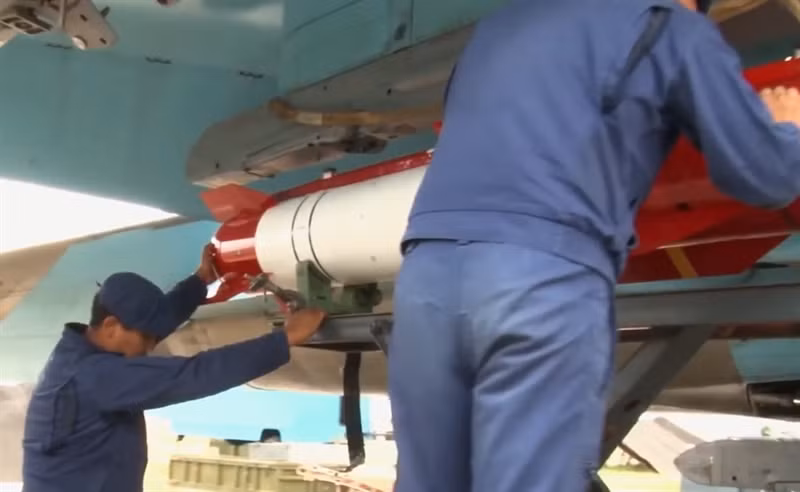 Đến lúc này thì radar mục tiêu mới phát hiện được tên lửa, nhưng trong một khoảng cách cực ngắn và với tốc độ vượt siêu thanh thì việc đưa ra phản ứng đối phó của đối phương là điều không thể.