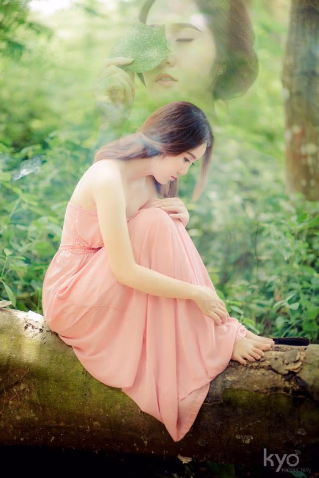 Đằng sau bề nổi mà mọi người thường nhắc đến Kiều Trang là một cô giáo xinh đẹp, tài giỏi thì tuổi thơ của hot girl Bến Tre cũng gắn liền với cơ cực sau biến cố lớn của gia đình. Ảnh: Kyo.