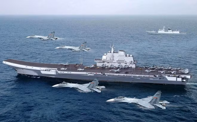 Hiện nay có rất ít tin tức về tàu sân bay Type 003A; nhưng theo một số thông tin, Type 003 sẽ có lượng giãn nước đến 100.000 tấn và sử dụng động cơ hạt nhân, tương đương với các tàu sân bay lớp Nimitz của Hải quân Mỹ. Theo nhiều nguồn tin, đến năm 2030, Trung Quốc sẽ có từ 4 đến 6 tàu sân bay; khẳng định tham vọng vươn ra đại dương của Hải quân Trung Quốc cũng như khẳng định trình độ đóng tàu sân bay của ngành công nghiệp đóng tàu Trung Quốc. Video Trung Quốc hạ thủy tàu sân bay tự đóng đầu tiên - Nguồn: VTC14