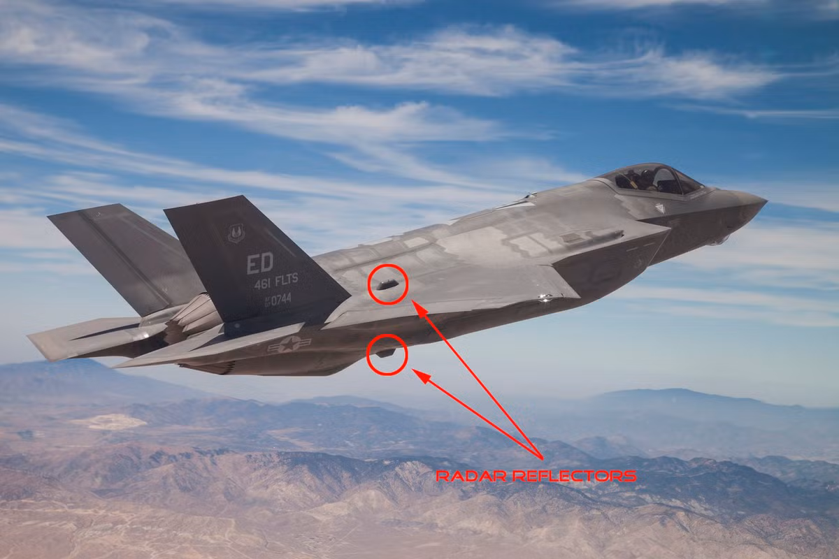 Chính vì vậy khi thỉnh thoảng những thông tin về việc tiêm kích tàng hình F-35 bị lộ diện lại xuất hiện, tuy nhiên điều đó không khiến cho Bộ Quốc phòng Mỹ thực sự cảm thấy bận tâm.