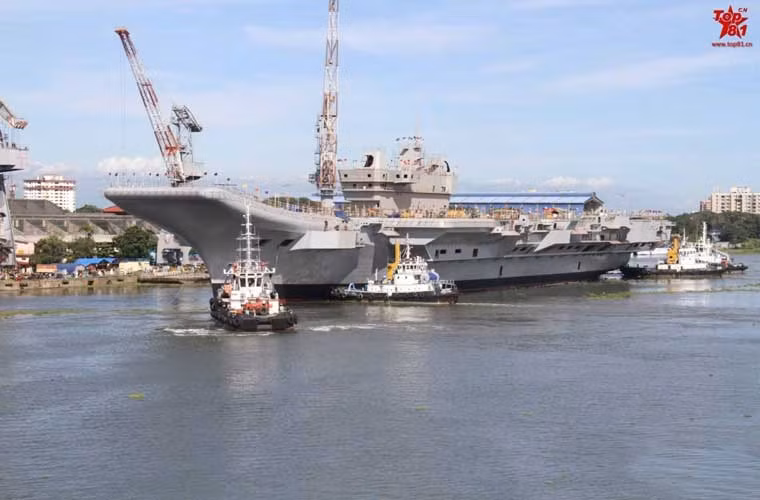 Tàu sân bay INS Vikrant được Ấn Độ đóng theo công nghệ module (các bộ phận được chế tạo ở nơi khác và lắp ghép tại nhà máy đóng tàu), khoảng 874 block được sản xuất để tạo nên con tàu.