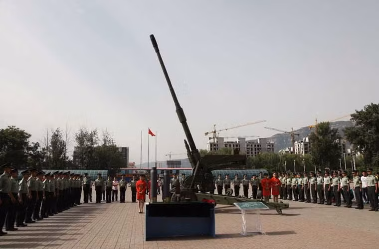 Trung Quoc phat trien sieu phao 125mm ban ha…ten lua?
