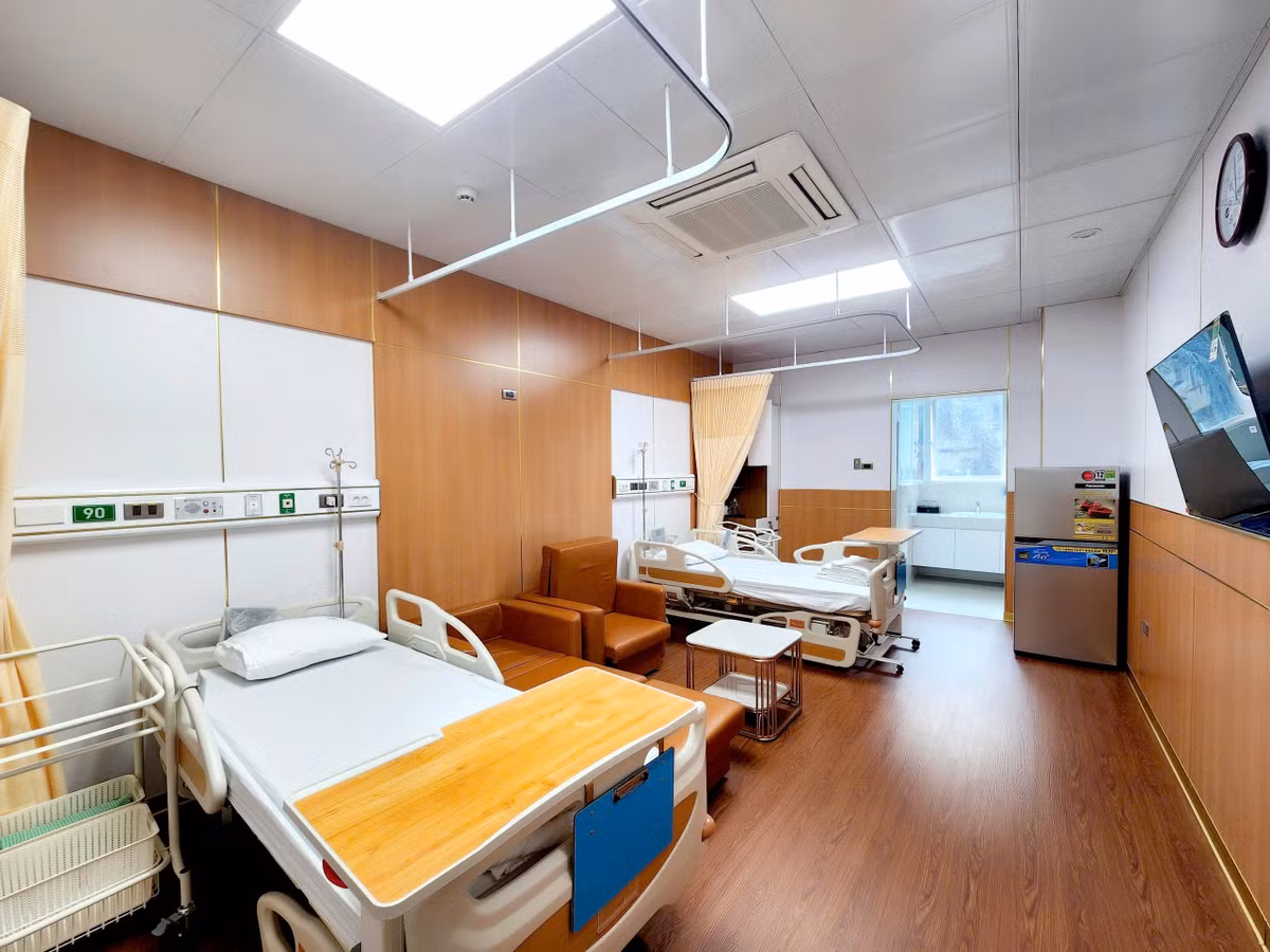 Phòng sạch sẽ, khang trang, đầy đủ tiện nghi, tạo cảm giác thoải mái cho mẹ và bé. (Ảnh BVCC)