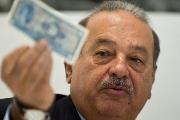 Kể từ đó, tỷ phú người Mexico liên tiếp là tỷ phú giàu nhất thế giới (2010-2013). Đến thời điểm này, Carlos Slim là người soán ngôi Bill Gates lâu nhất.