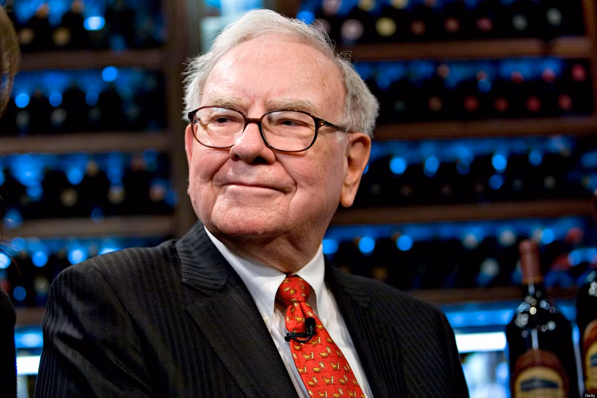 Đó là vào năm 2008, khối tài sản của Warren Buffett chạm mốc 62 tỷ USD, trở thành người đứng đầu danh sách tỷ phú thế giới theo bình chọn của Forbes.