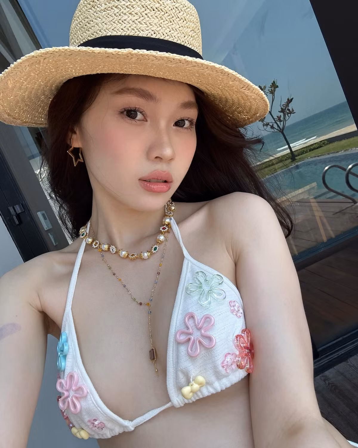 Loạt ảnh nhanh chóng nhận về “bão like” trên nền tảng TikTok và Instagram cá nhân của cô nàng.