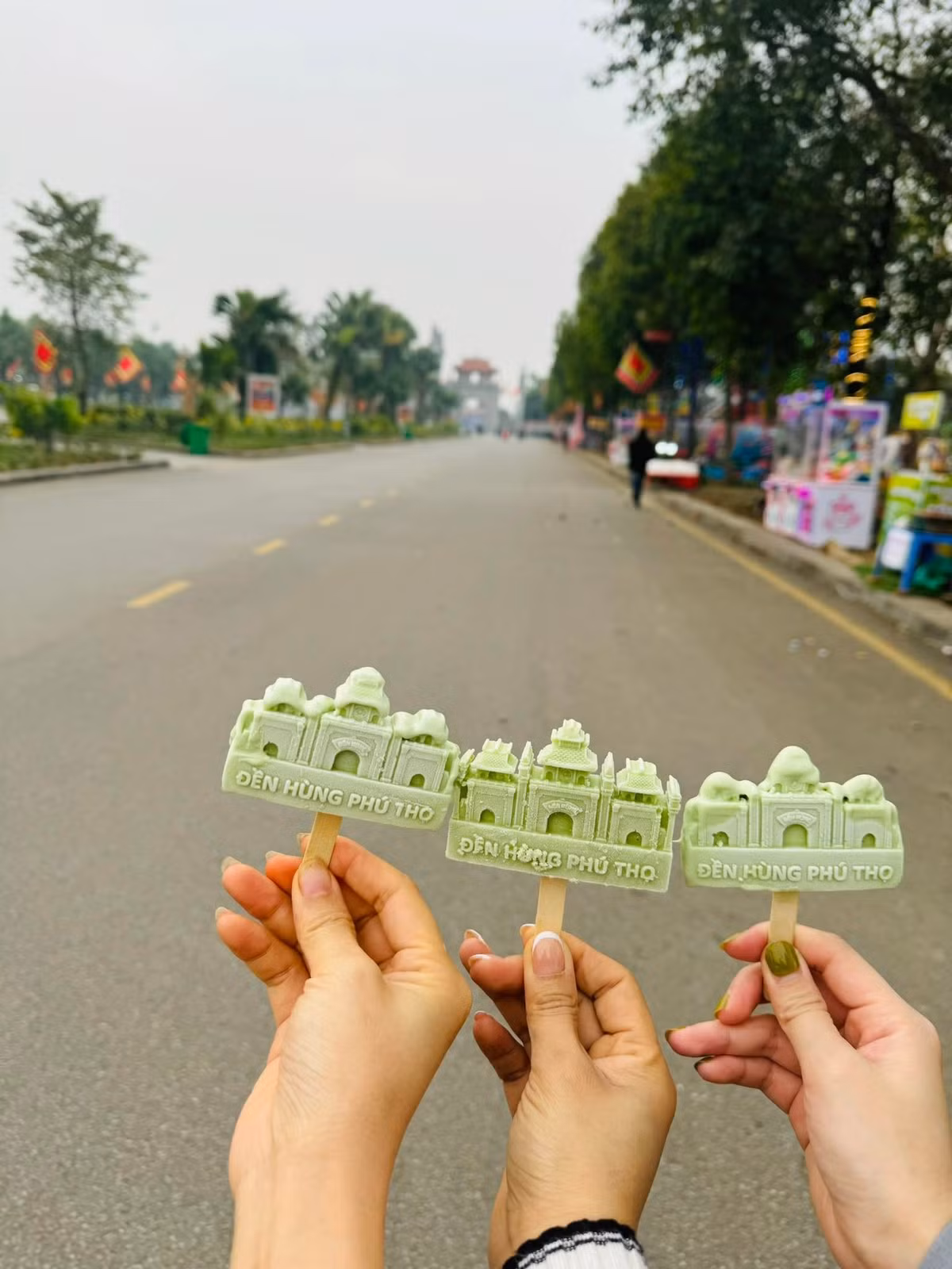Bên cạnh sự hấp dẫn về mặt thị giác và vị giác, điều làm nên sức hút đặc biệt của món kem này chính là ý nghĩa văn hóa ẩn chứa trong nó.
