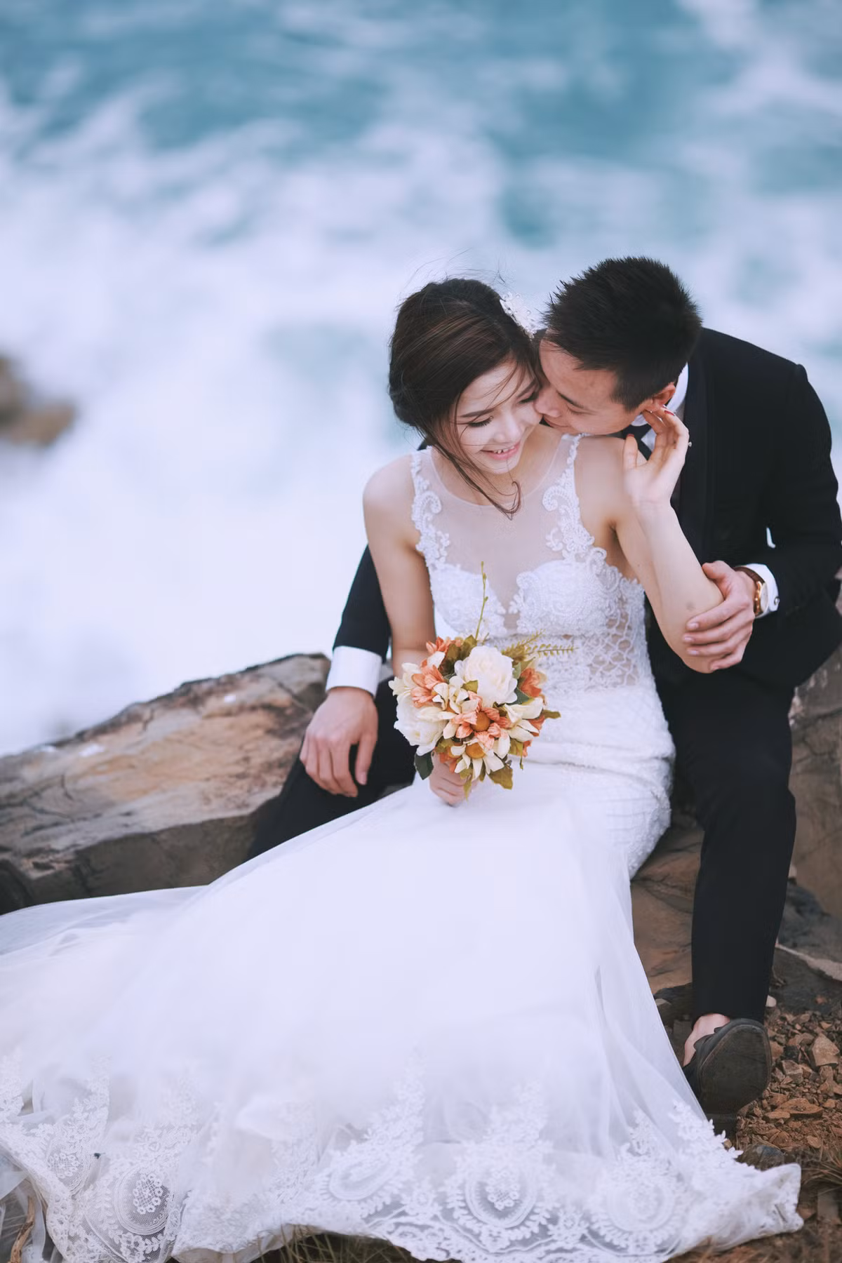 “Trước đây, khi tới Đà Nẵng, tôi từng nghĩ thiên nhiên đã ban tặng cho nơi đây quá nhiều ưu đãi thú vị. Khi đặt chân đến Lý Sơn, tôi lại choáng ngợp bởi sự kỳ vĩ của hòn đảo này”.