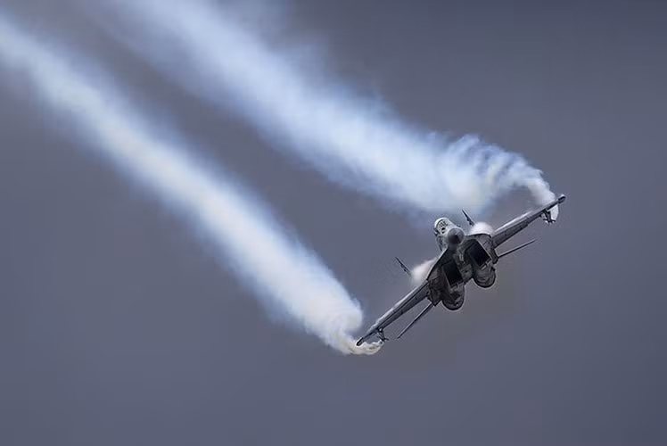Thậm chí nhiều lần Nga quảng bá MiG-35 còn có khả năng đối đầu sòng phẳng với cả tiêm kích thế hệ thứ 5 trên thế giới.