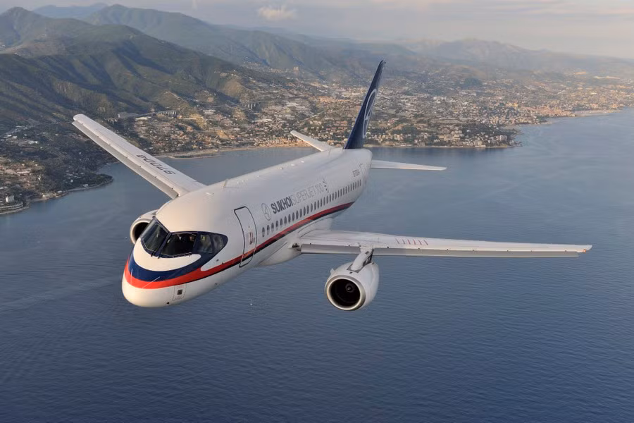 Trong khoảng thời gian này, chiếc máy bay SJ-100 đã đạt tốc độ trung bình 500 km/giờ và lên tới độ cao 3.000 mét, hoàn thành xuất sắc mọi nhiệm vụ đã đề ra trước khi cất cánh.