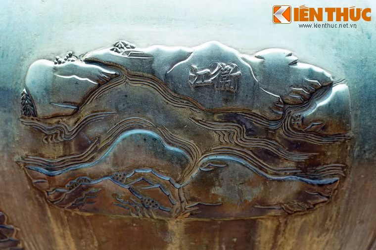 "Vệ giang" là sông Vệ, một con sông nằm ở Quảng Ngãi.