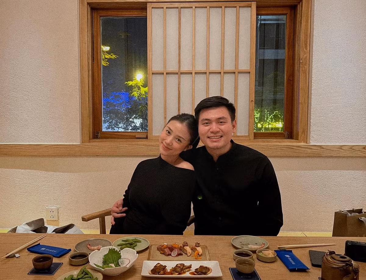 Cuộc sống hôn nhân cũng như tổ ấm khi làm dâu nhà hào môn của hot mom nhận được rất nhiều sự ngưỡng mộ từ khán giả.