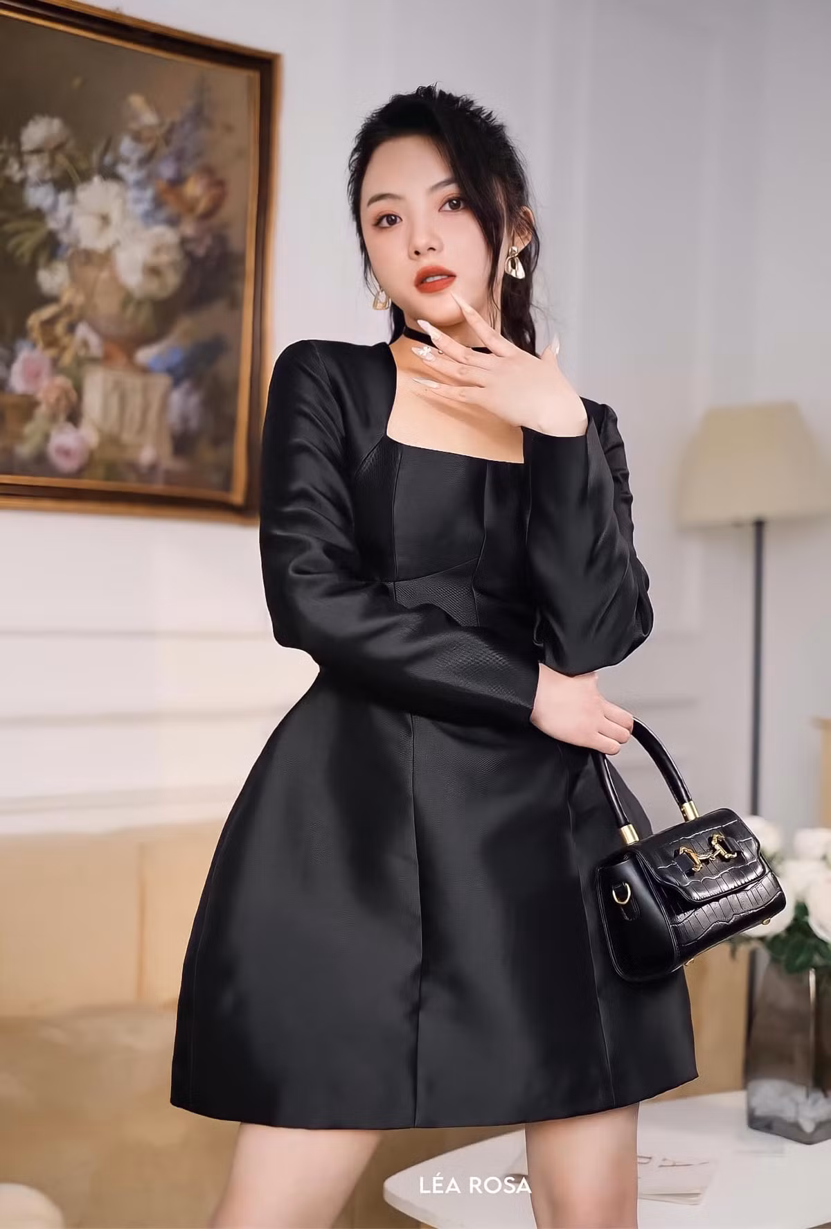 Thời gian sắp tới, Thêu dự định không chỉ tập trung vào công việc làm mẫu ảnh, mà còn phải trau dồi việc học tiếng. Ảnh: FBNV