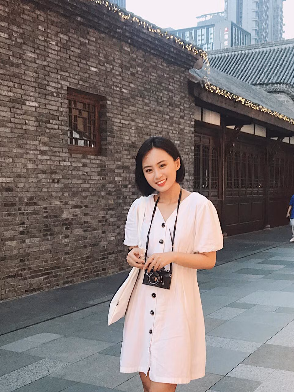 Một cô gái đầy tài năng và xinh đẹp đã “đốn gục” không biết bao nhiêu người hâm mộ và trở thành một “hot girl” trong làng Esport Việt Nam.