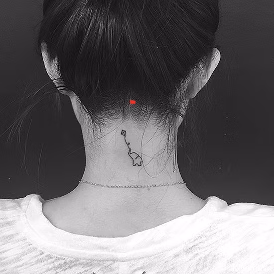 Phụ nữ có nốt ruồi phía sau đầu thường yếu đuối. Ảnh minh họa: Giaykiyomi.