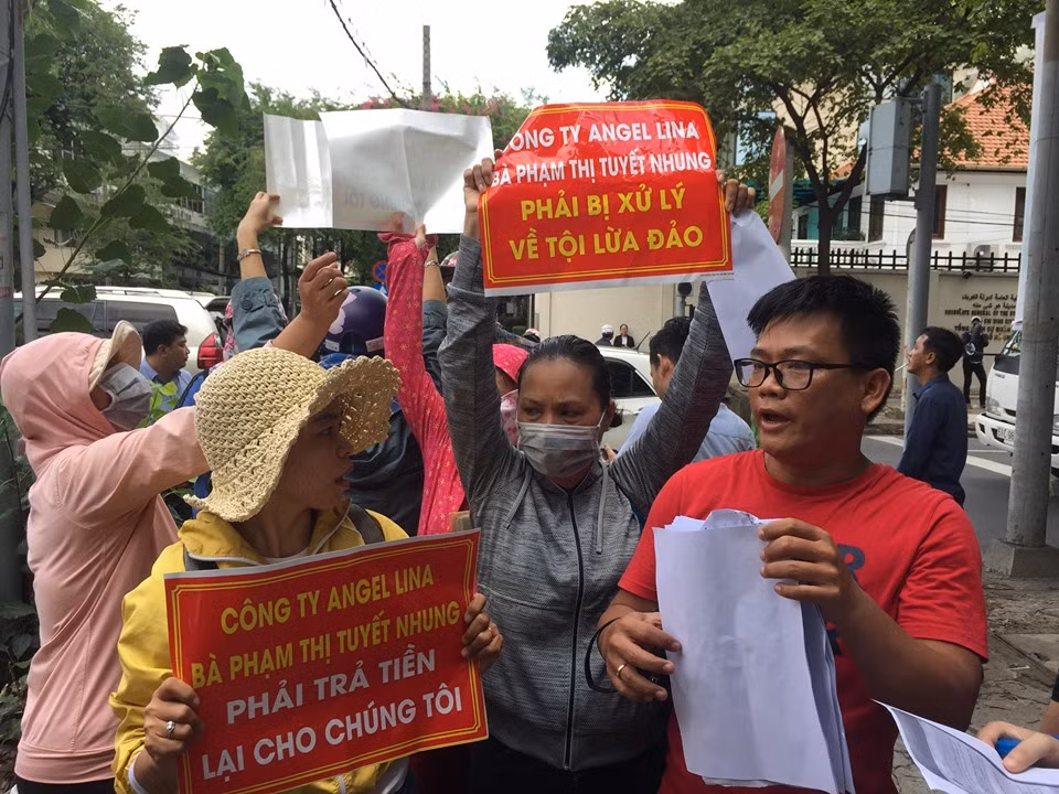 Boc tran manh khoe lua dao “het nhau” cua CEO Angel Lina Tuyet Nhung, Alibaba Nguyen Thai Luyen-Hinh-2