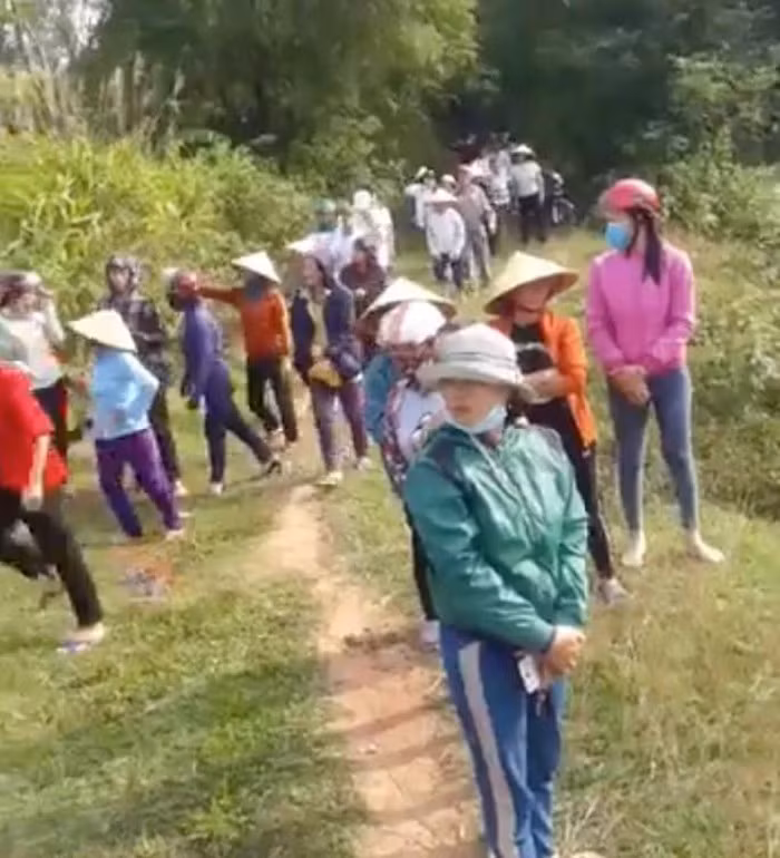 Ba sat hai chau gai o Nghe An: Ron nguoi canh ba noi thuc nghiem hanh vi giet chau-Hinh-2