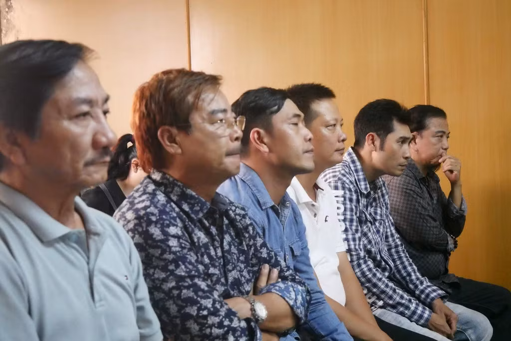 Ra toa Hong To van noi: 'Danh bai an tien moi co cam giac'-Hinh-2