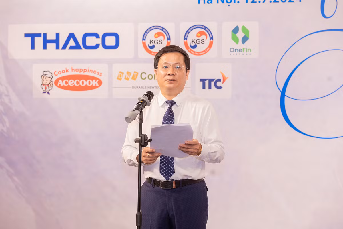 PGS.TS Luu Khanh Tho dat giai nhat cuoc thi viet “Cha va con gai”-Hinh-2
