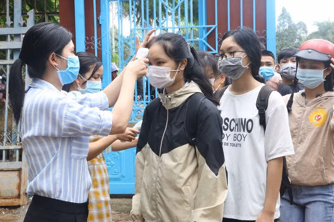 8 tinh, thanh cho hoc sinh di hoc tro lai vao ngay mai