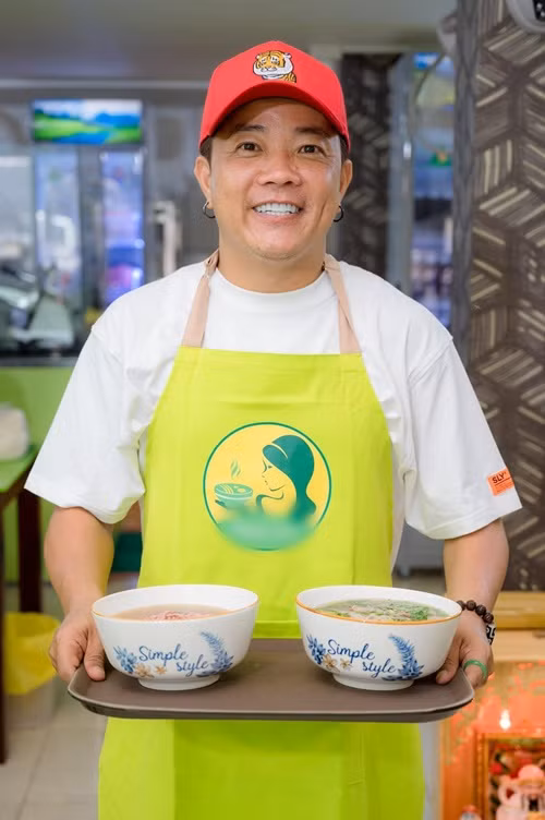 Hoàng Mèo từng kinh doanh đồ ăn, quần áo nhưng gặp nhiều thất bại. Ảnh: FBNV