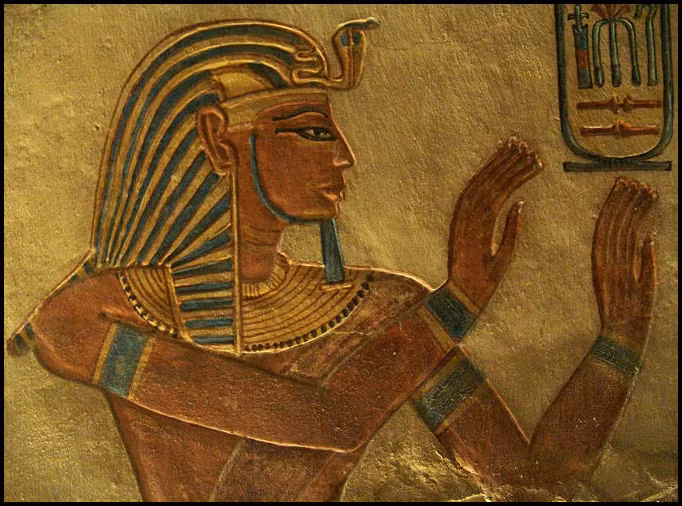 Ramesses Đại đế là một trong những pharaoh nổi tiếng nhất Ai Cập cổ đại. Ông hoàng này có hơn 150 người con trai và con gái. Điều đặc biệt là vị vua này sống rất thọ, được cho là sống tới năm 90 tuổi trong khi nhiều con cháu qua đời từ rất sớm.