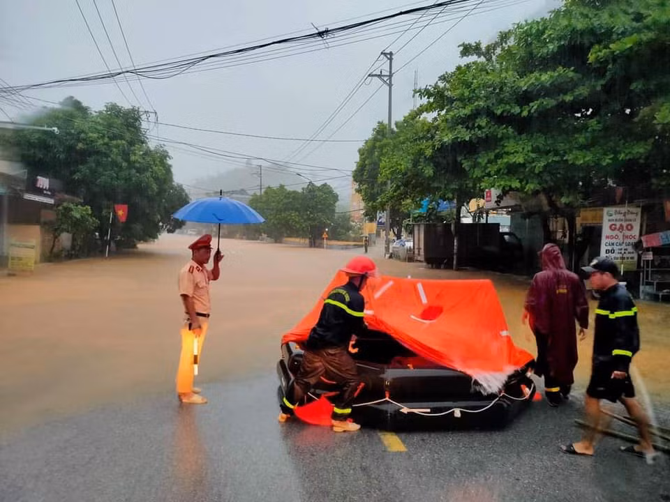 Lượng mưa tính đến 7h ngày 21/7/2020 tại Thuận Hòa, Vị Xuyên 112mm, TP Hà Giang 220mm; Thượng Sơn, Vị Xuyên 253mm; Cao Bồ Vị Xuyên 286mm; Tân Tiến, Hoàng Su Phi 83mm, các trạm còn lại lượng mưa từ 30-50mm.