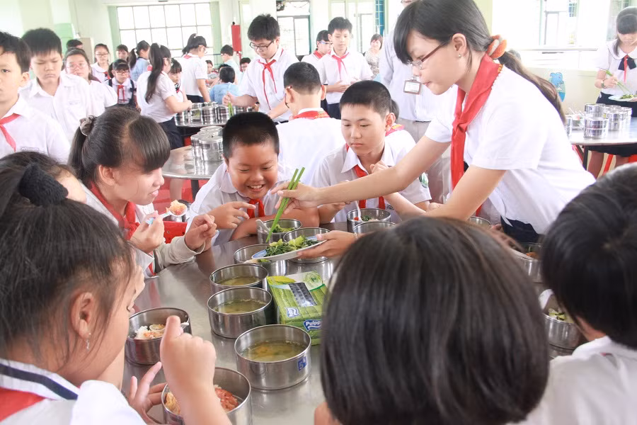 Ca nuoc trien khai thuc don cho hoc sinh tieu hoc ban tru-Hinh-2