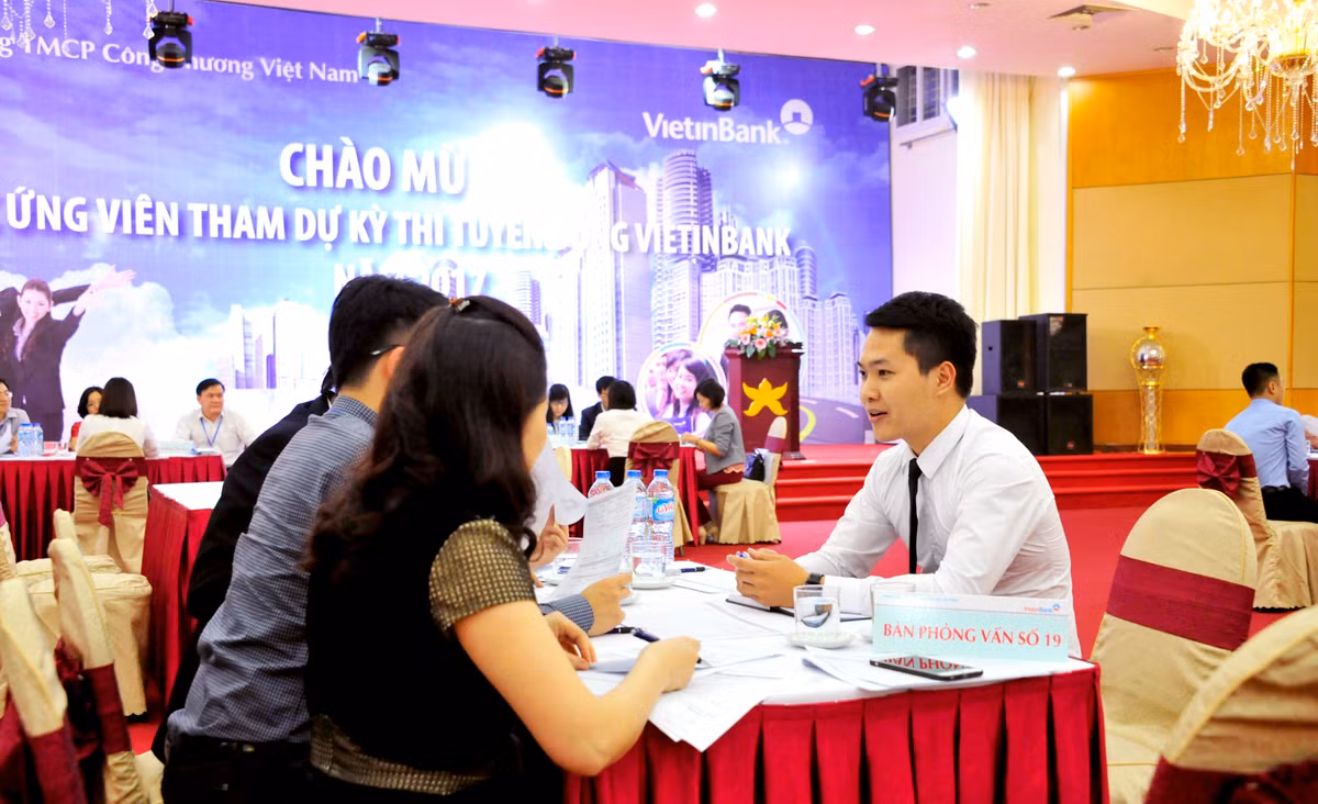 VietinBank tuyen dung 22 vi tri Khoi Thuong hieu & Truyen thong