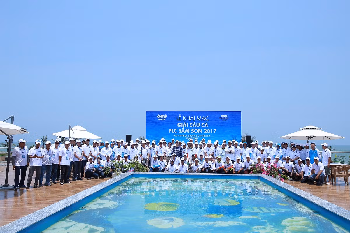 150 cần thủ tranh tài trong Giải câu cá FLC Sầm Sơn 2017 150 can thu tranh tai trong Giai cau ca FLC Sam Son 2017