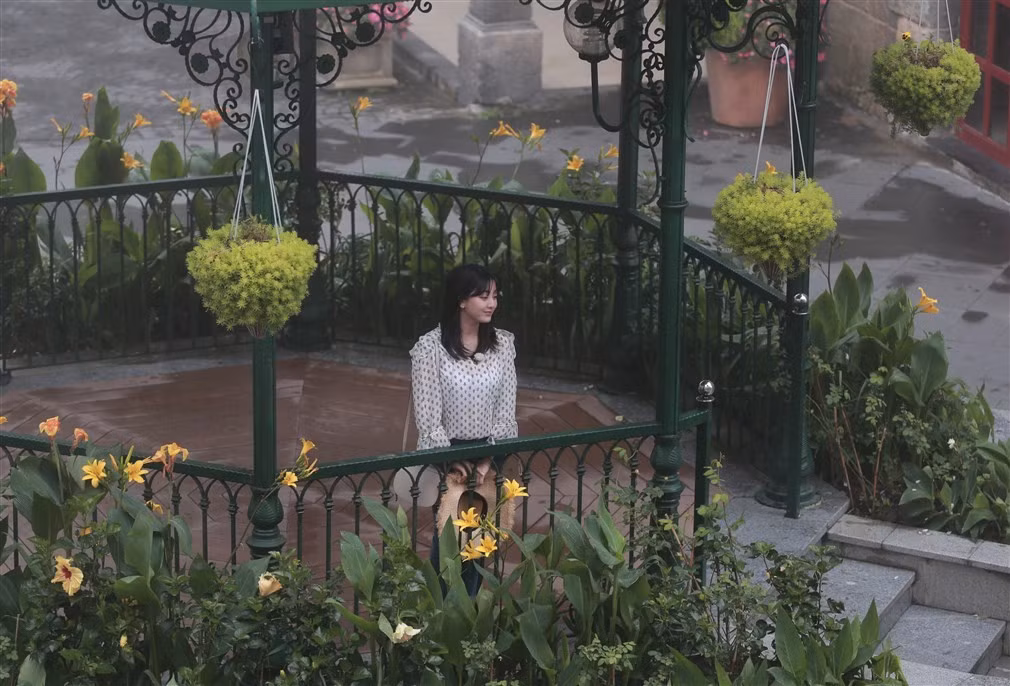 TWICE phan khich du ngoan Sun Word Ba Na Hills-Hinh-4