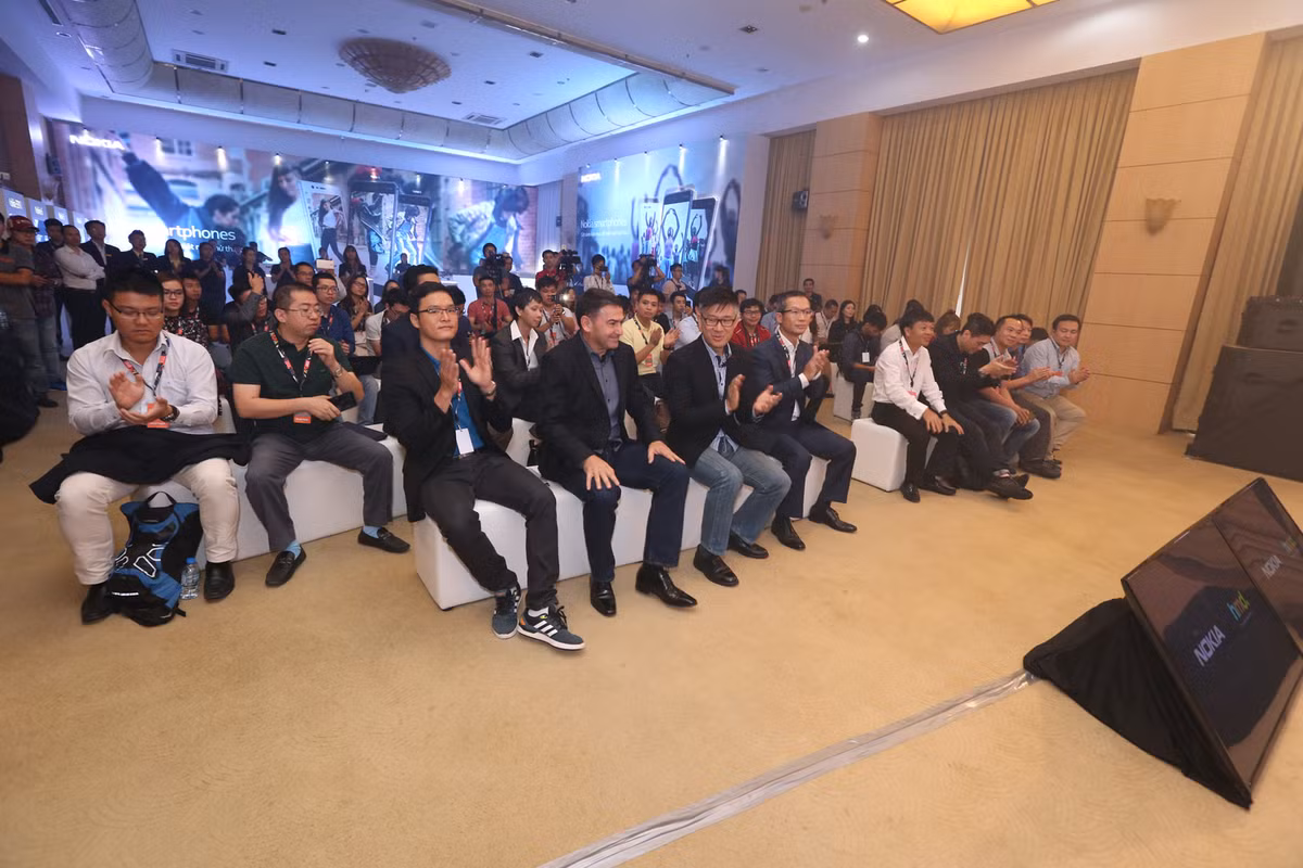 Kỷ nguyên mới của điện thoại thông minh Nokia Ky nguyen moi cua dien thoai thong minh Nokia