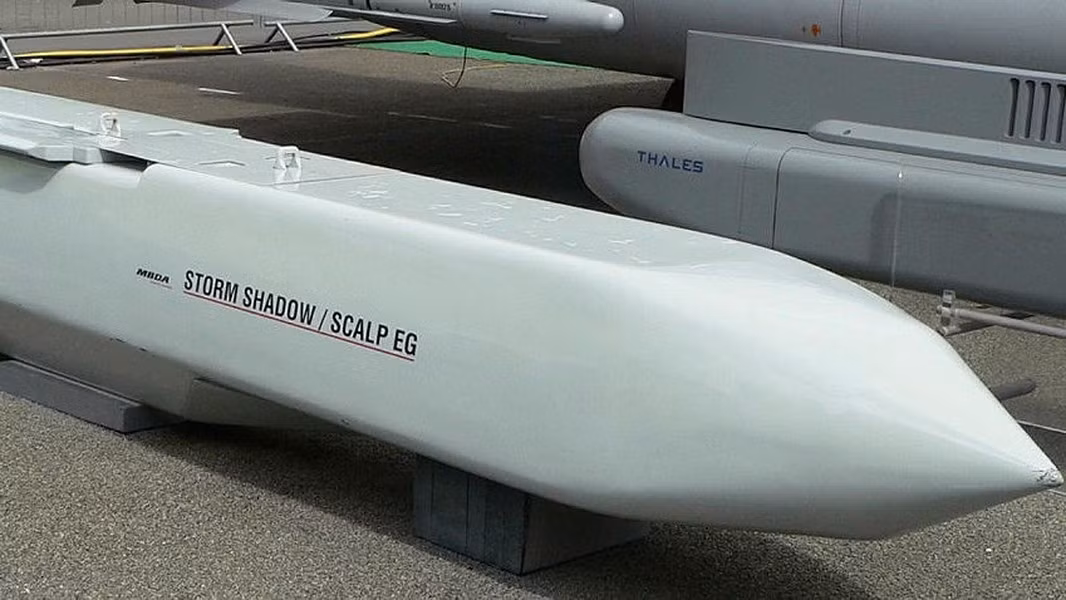 Tên lửa Storm Shadow đã được Quân đội Nga nghiên cứu khi nó tấn công Syria vào năm 2018. Vũ khí này có các biến thể khác nhau, tầm bắn sẽ thay đổi tùy thuộc vào phiên bản sử dụng.