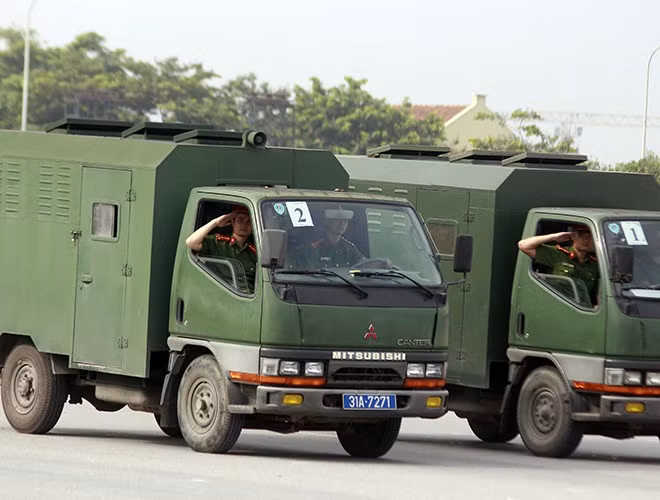 Xe chuyên dụng của cảnh sát hỗ trợ tư pháp