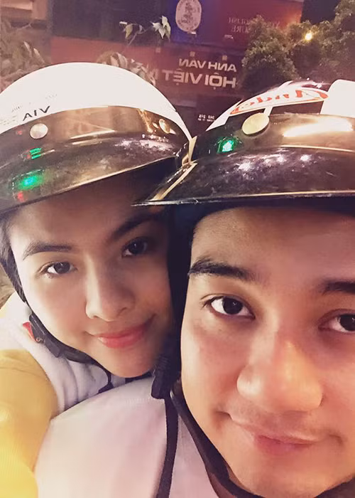 Nữ diễn viên sinh năm 1990 cùng người bạn đời đón năm mới đầu tiên sau khi trở thành vợ chồng.