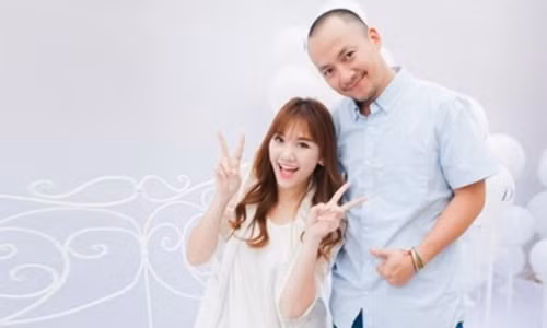 Tiến Đạt và Hari Won thời còn mặn nồng.