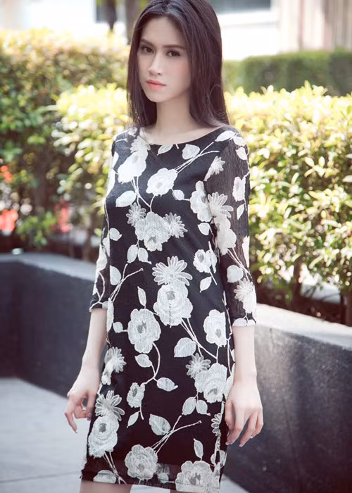 Sau khi giành vương miện Hoa hậu Đông Nam Á 2014, người đẹp gốc Tiền Giang không “tấn công” showbiz Việt. (Ảnh: Tiền Phong) 