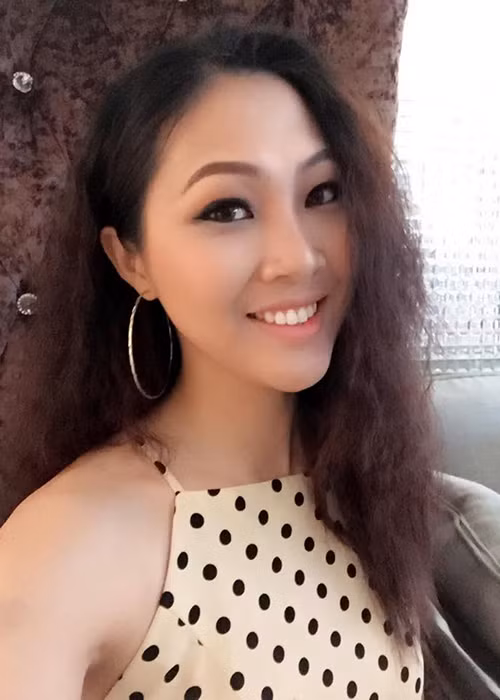 Cô gái đến từ Đà Nẵng nổi bật nhờ chiều cao 1m80 cùng số đo 3 vòng gợi cảm: 86-64-95.