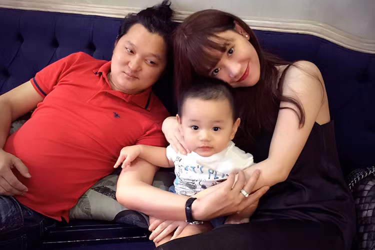 Sau khi kết hôn và sinh con, Trà My Idol gần như không tham gia ca hát để thực hiện vai trò làm vợ, làm mẹ.