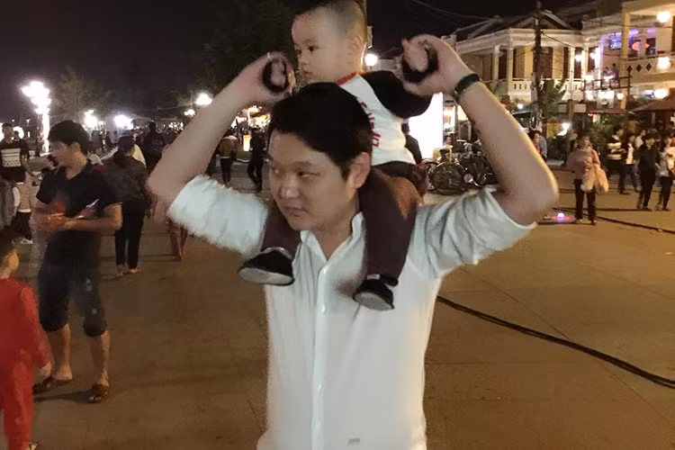 Con trai Trà My tên Gia Huy. Cậu nhóc chào đời vào ngày 25/11/2014 trong sự hân hoan của ông xã và gia đình.
