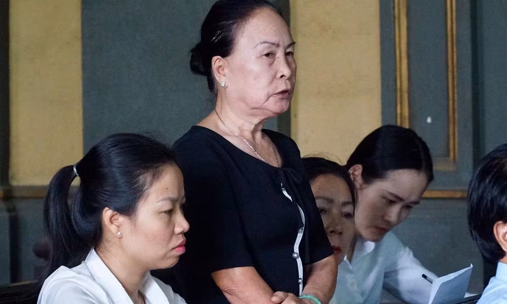 Me ong Dang Le Nguyen Vu noi gi ve con dau?