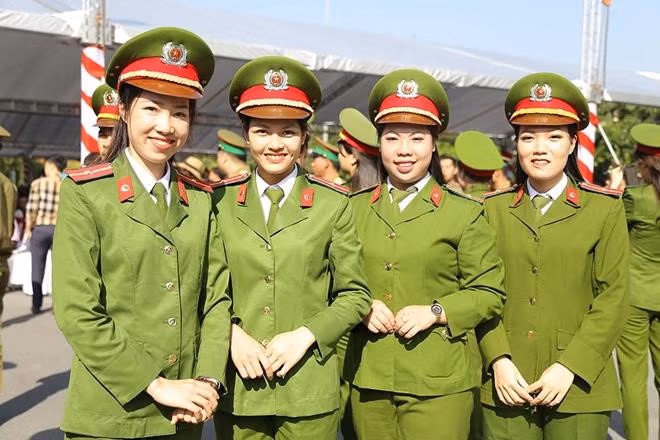 Cac truong cong an se han che tuyen dau vao voi hoc sinh pho thong?